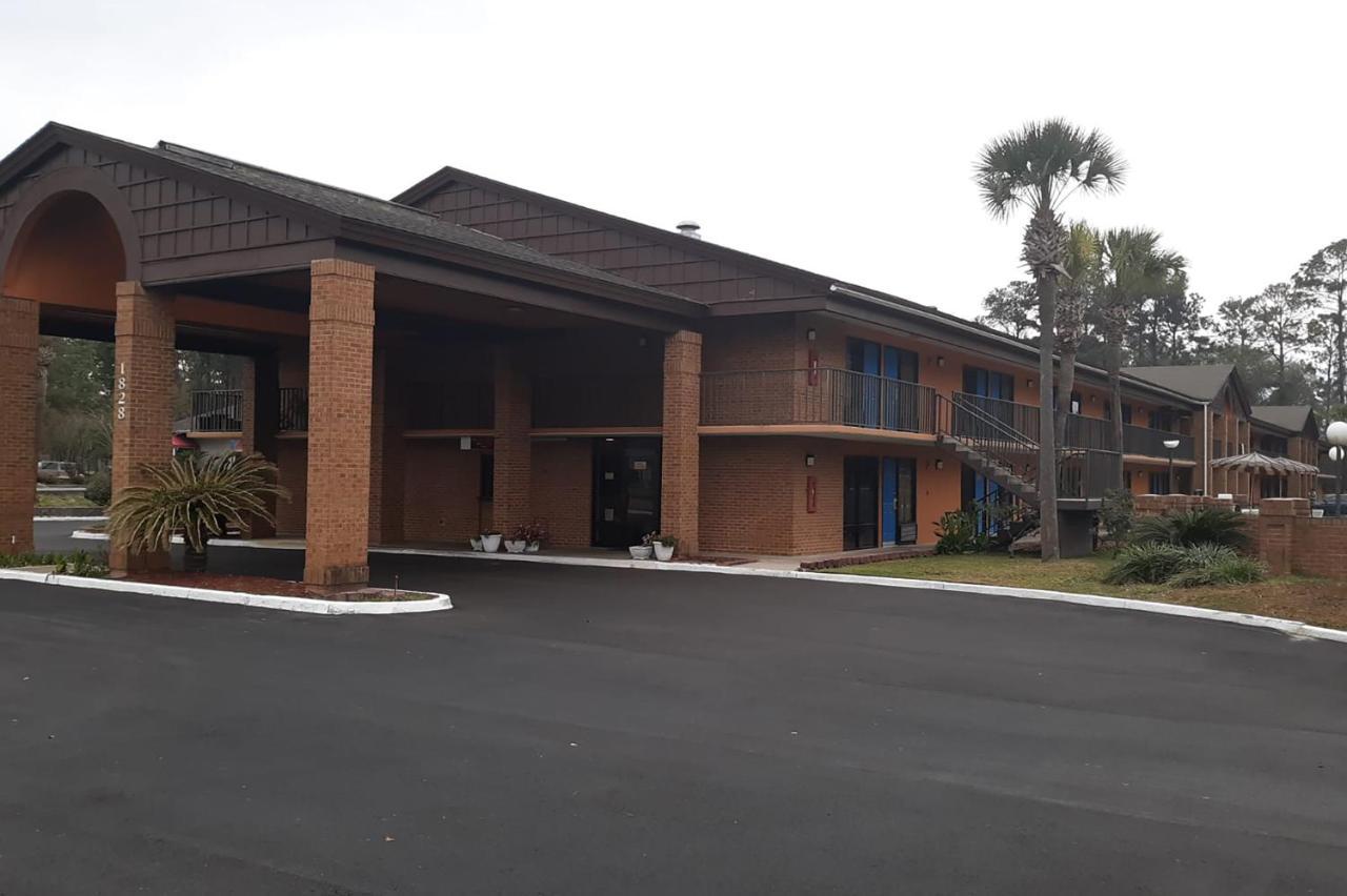 Super Value Inn Valdosta Exteriér fotografie